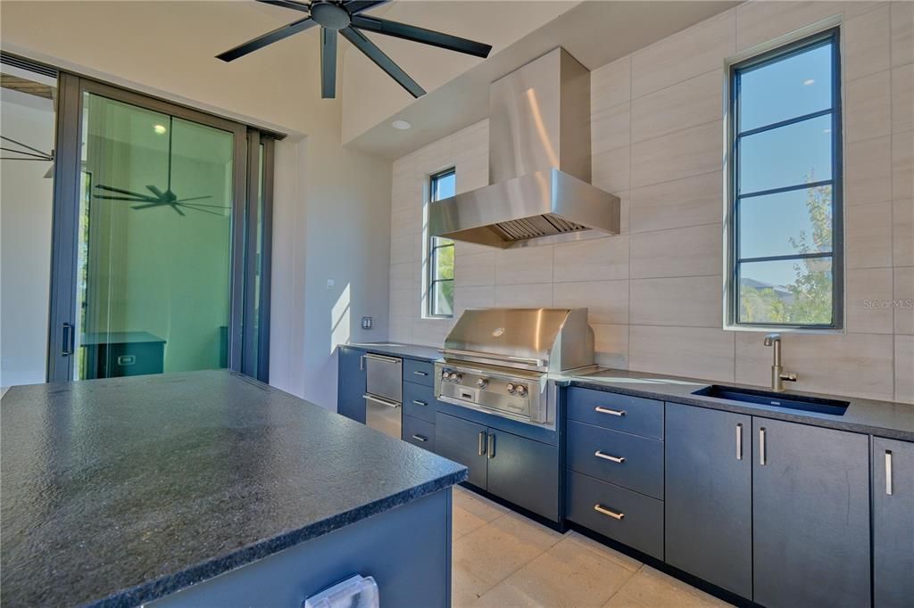 For Sale: $4,950,000 (3 beds, 4 baths, 4661 Square Feet)