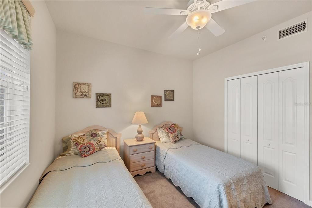 待售: $294,000 (3 贝兹, 2 浴室, 1383 平方英尺)