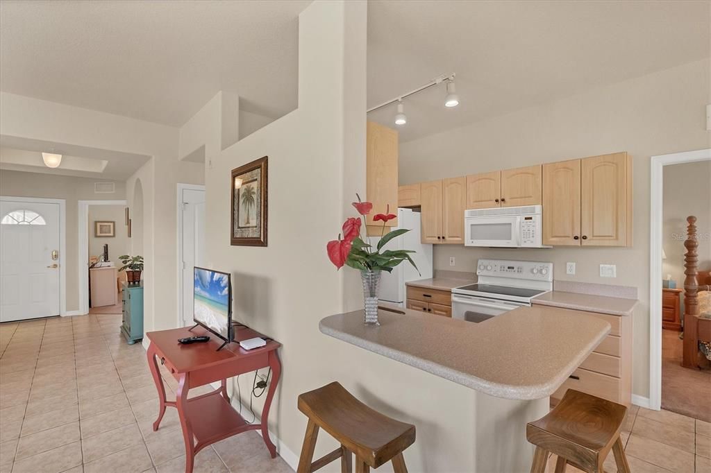 待售: $294,000 (3 贝兹, 2 浴室, 1383 平方英尺)