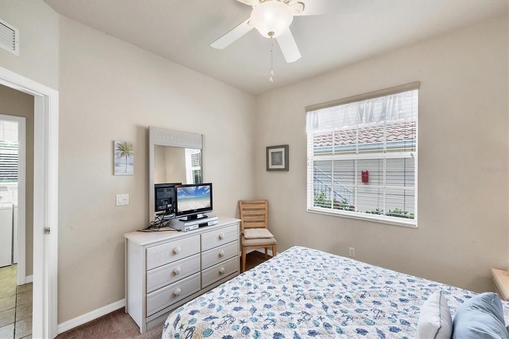 待售: $294,000 (3 贝兹, 2 浴室, 1383 平方英尺)