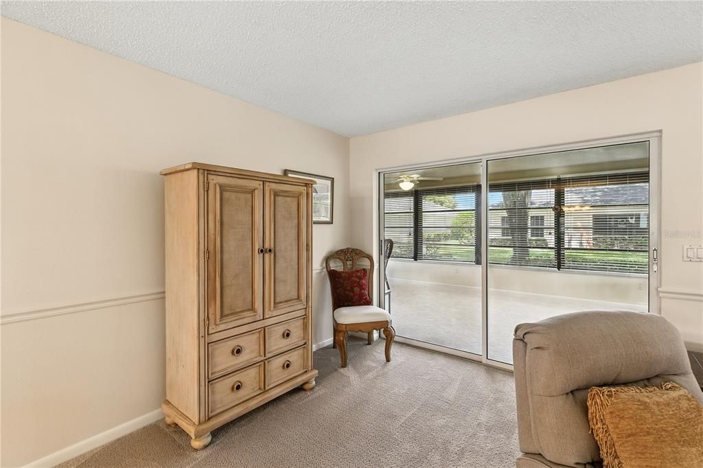 待售: $210,000 (3 贝兹, 2 浴室, 1814 平方英尺)