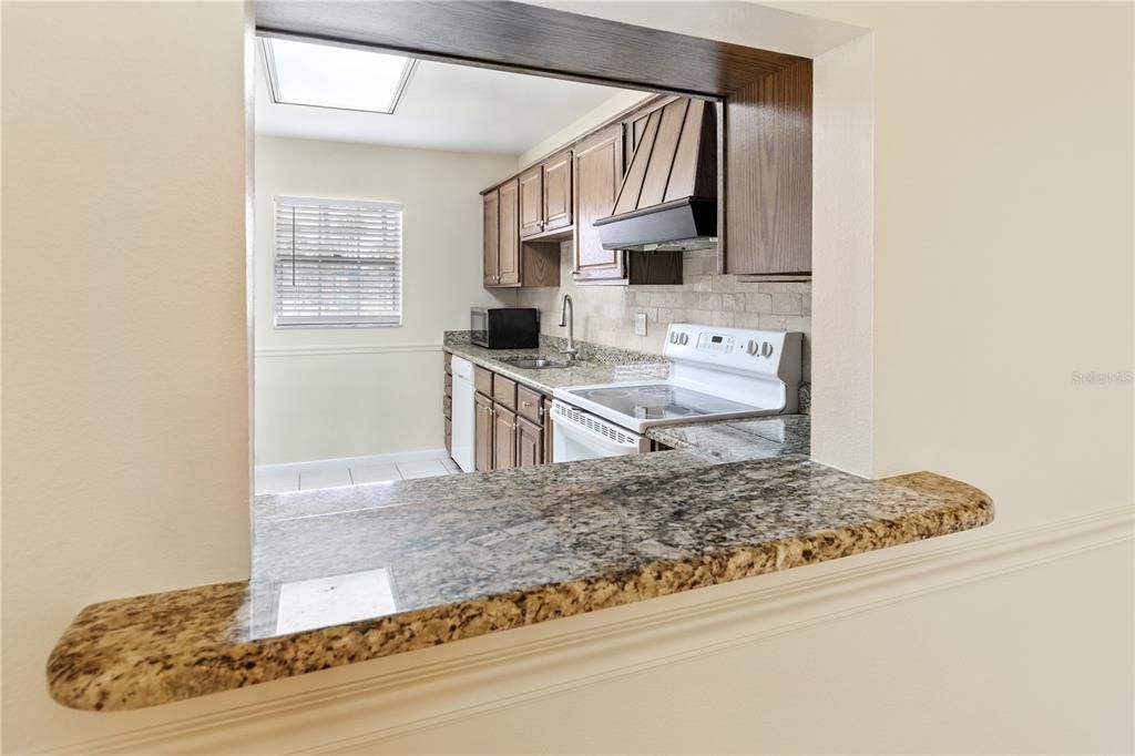 待售: $210,000 (3 贝兹, 2 浴室, 1814 平方英尺)