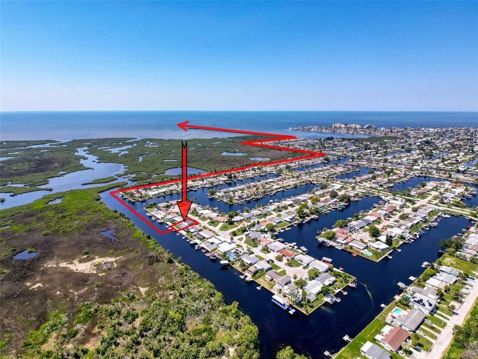 合同活跃: $470,000 (2 贝兹, 2 浴室, 1326 平方英尺)