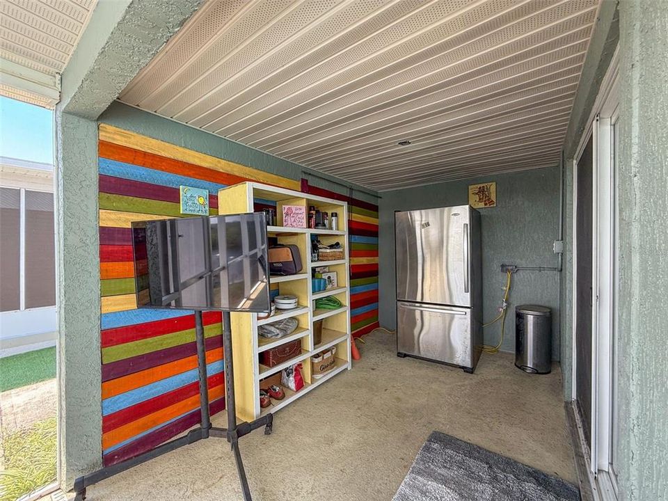 合同活跃: $470,000 (2 贝兹, 2 浴室, 1326 平方英尺)