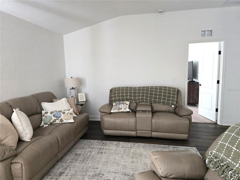 For Sale: $425,800 (4 beds, 2 baths, 2270 Square Feet)