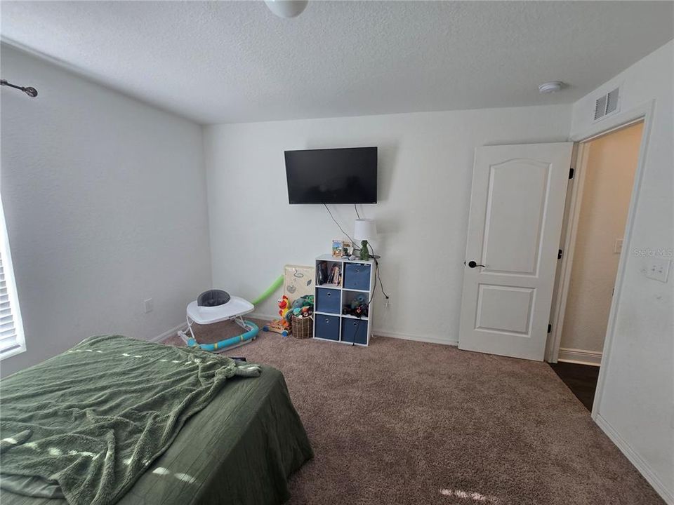 For Sale: $425,800 (4 beds, 2 baths, 2270 Square Feet)