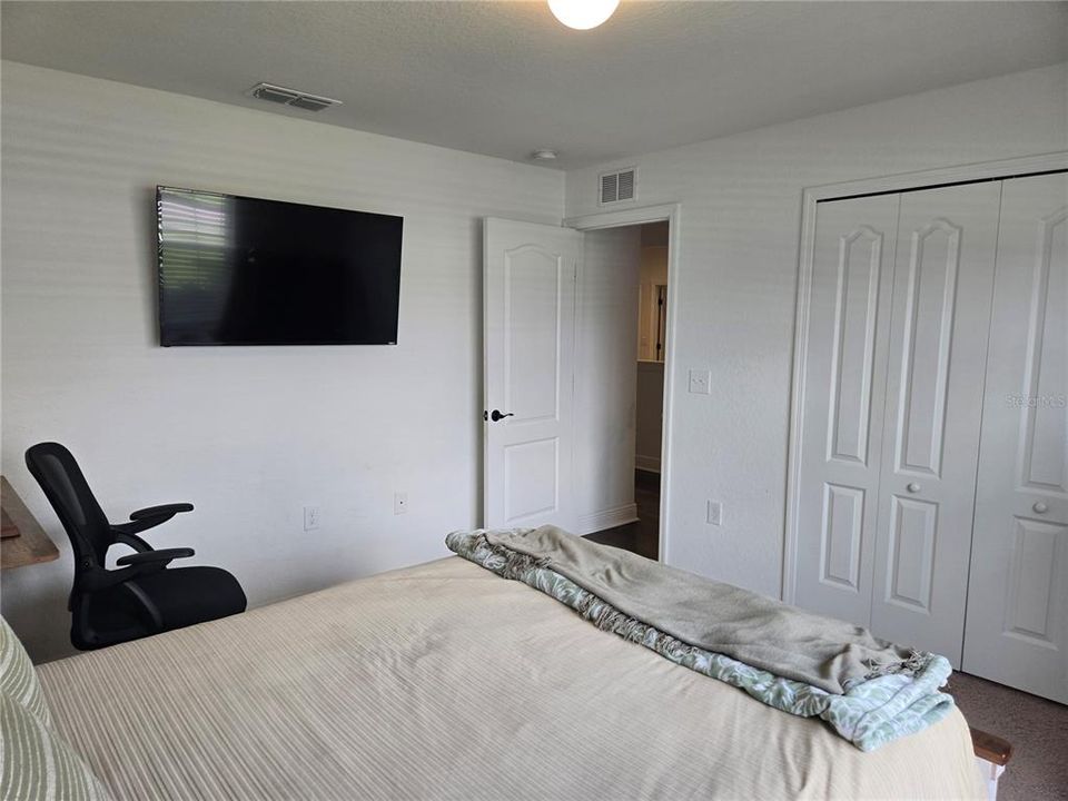 For Sale: $425,800 (4 beds, 2 baths, 2270 Square Feet)