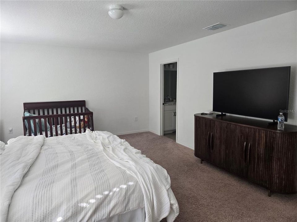 For Sale: $425,800 (4 beds, 2 baths, 2270 Square Feet)