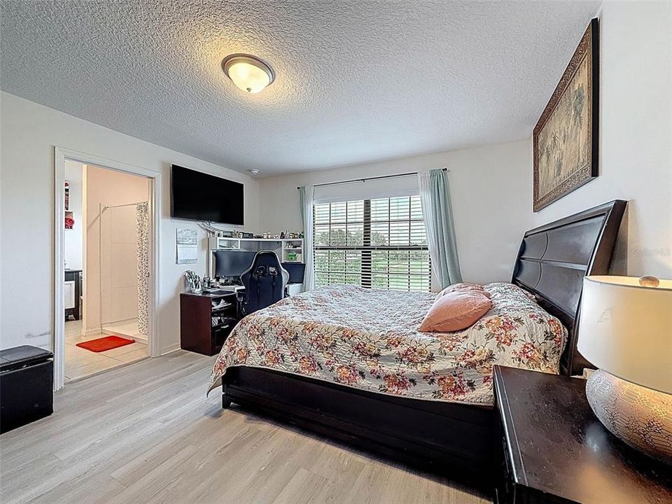 待售: $294,000 (4 贝兹, 3 浴室, 1825 平方英尺)