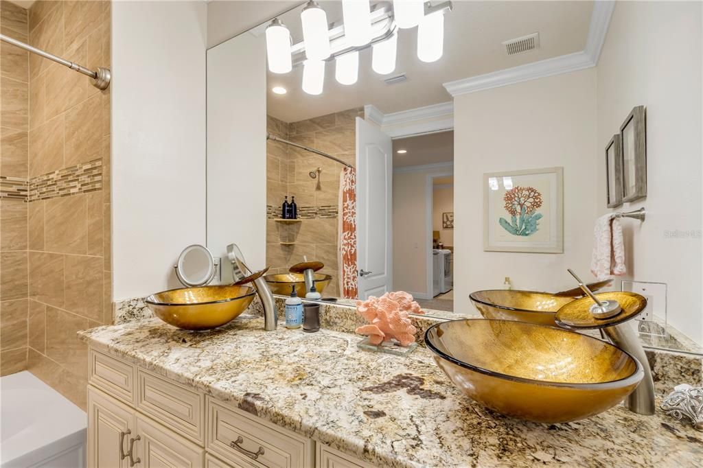 For Sale: $1,259,900 (3 beds, 2 baths, 2500 Square Feet)