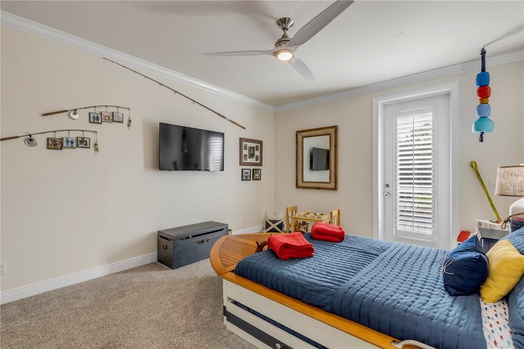 For Sale: $1,259,900 (3 beds, 2 baths, 2500 Square Feet)