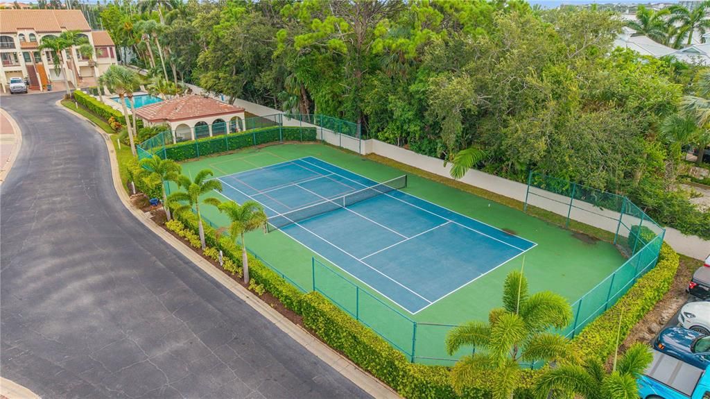 For Sale: $1,259,900 (3 beds, 2 baths, 2500 Square Feet)