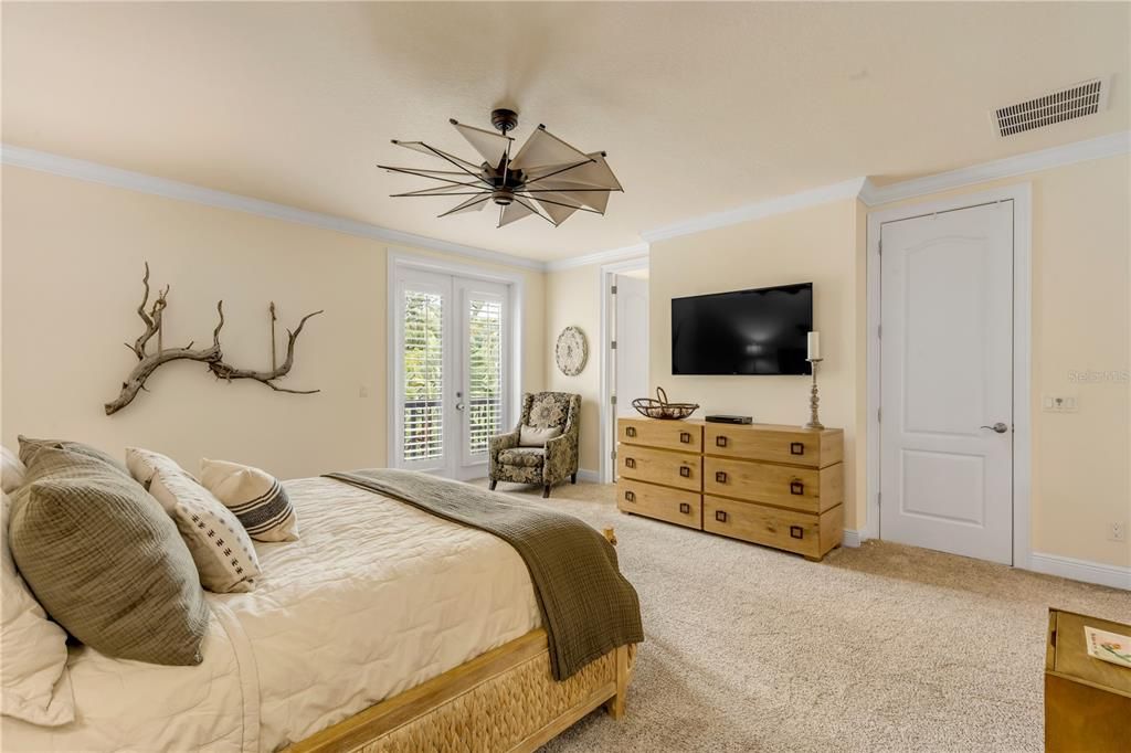 For Sale: $1,259,900 (3 beds, 2 baths, 2500 Square Feet)