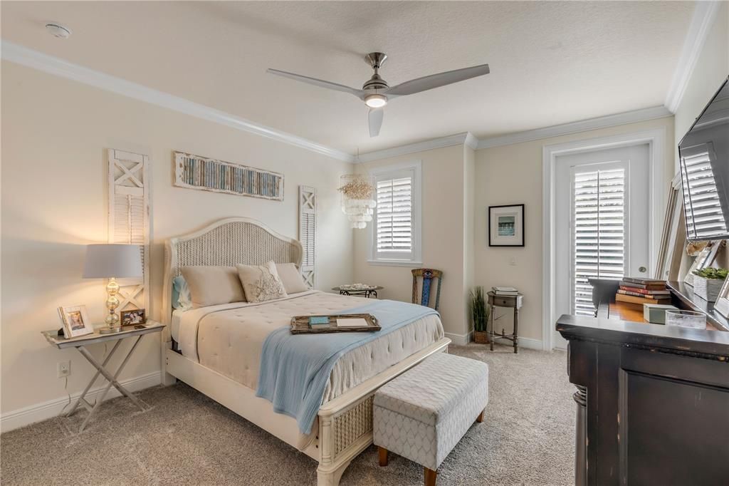 For Sale: $1,259,900 (3 beds, 2 baths, 2500 Square Feet)