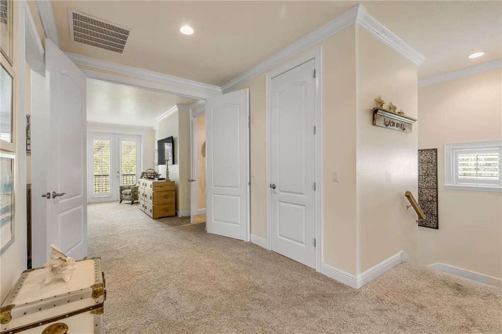 For Sale: $1,259,900 (3 beds, 2 baths, 2500 Square Feet)