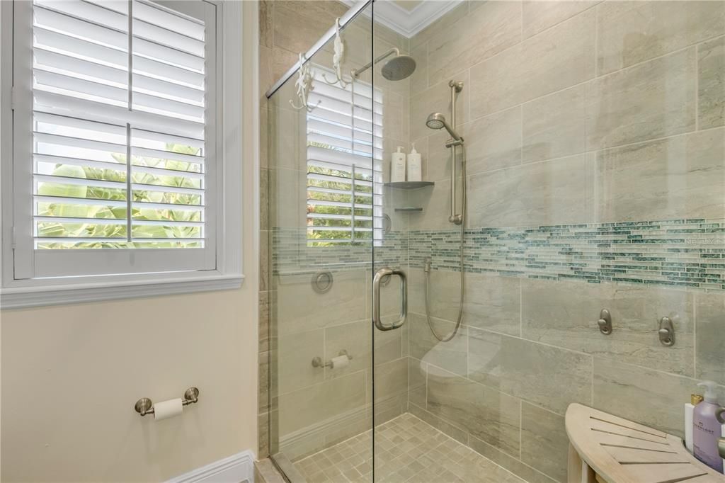 For Sale: $1,259,900 (3 beds, 2 baths, 2500 Square Feet)