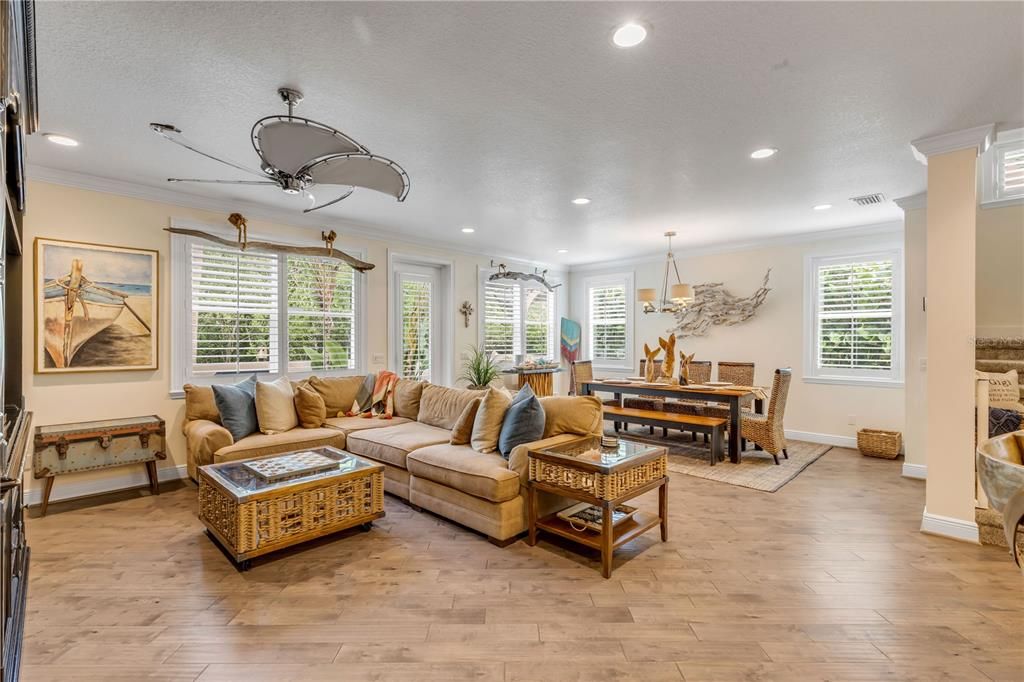 For Sale: $1,259,900 (3 beds, 2 baths, 2500 Square Feet)