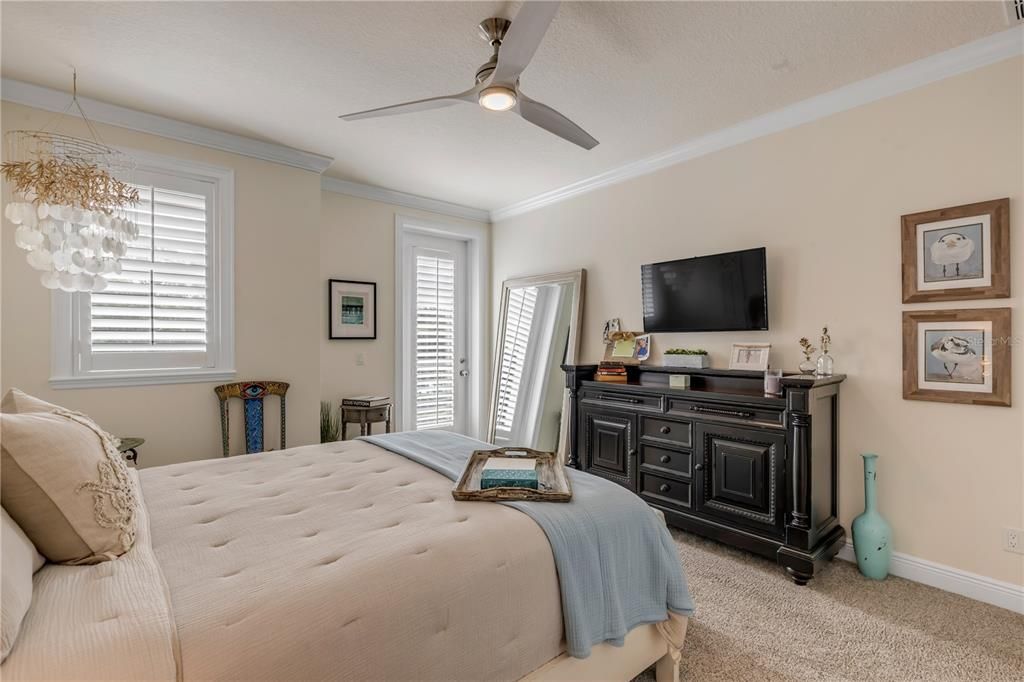 For Sale: $1,259,900 (3 beds, 2 baths, 2500 Square Feet)