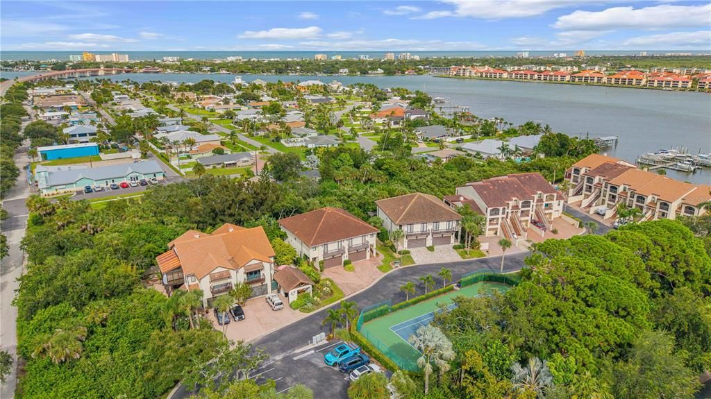 For Sale: $1,259,900 (3 beds, 2 baths, 2500 Square Feet)