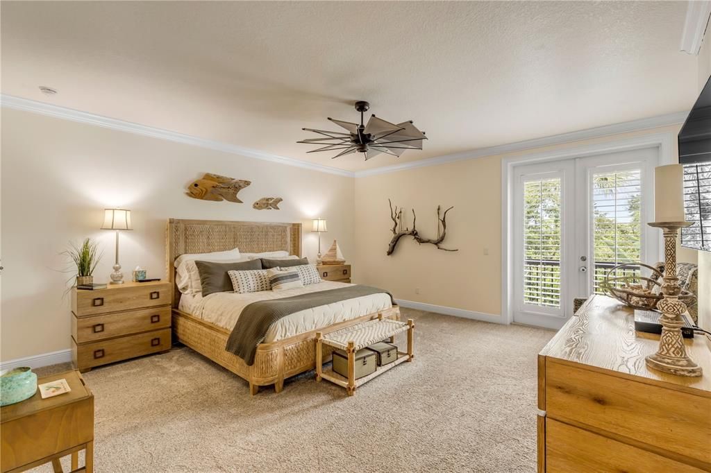 For Sale: $1,259,900 (3 beds, 2 baths, 2500 Square Feet)