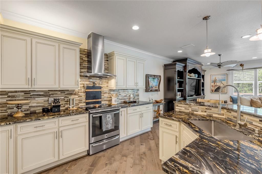 For Sale: $1,259,900 (3 beds, 2 baths, 2500 Square Feet)