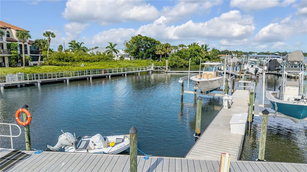 For Sale: $1,259,900 (3 beds, 2 baths, 2500 Square Feet)