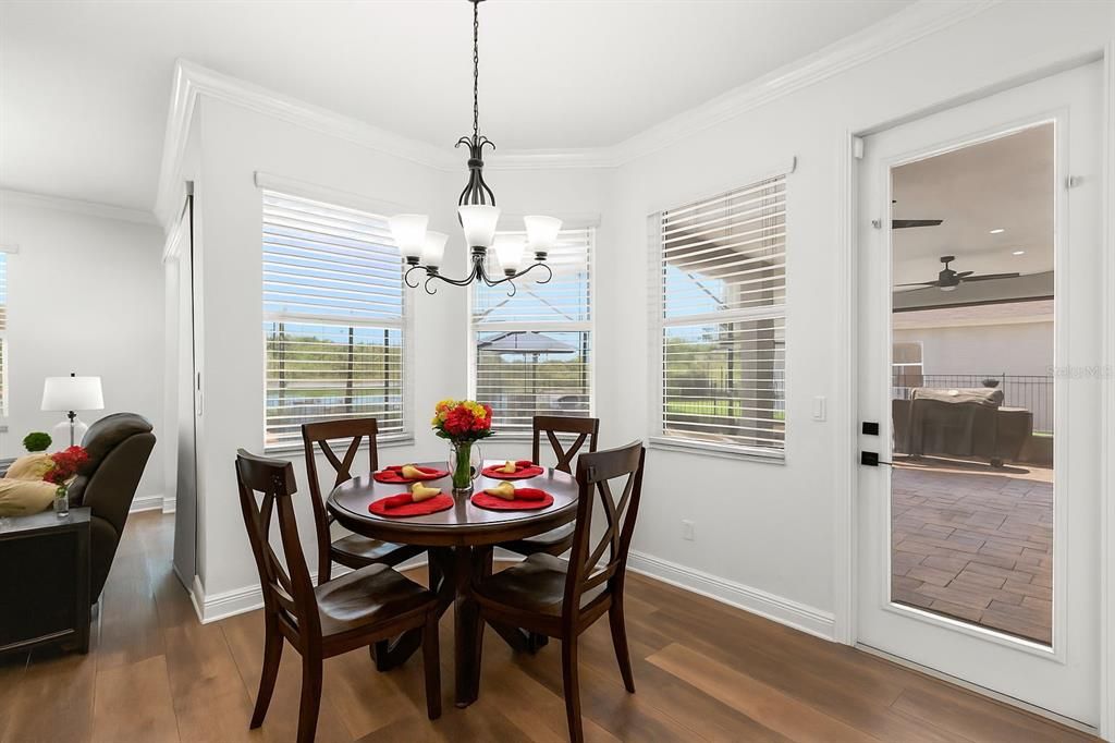 На продажу: $665,000 (5 спален, 4 ванн, 3374 Квадратных фут)