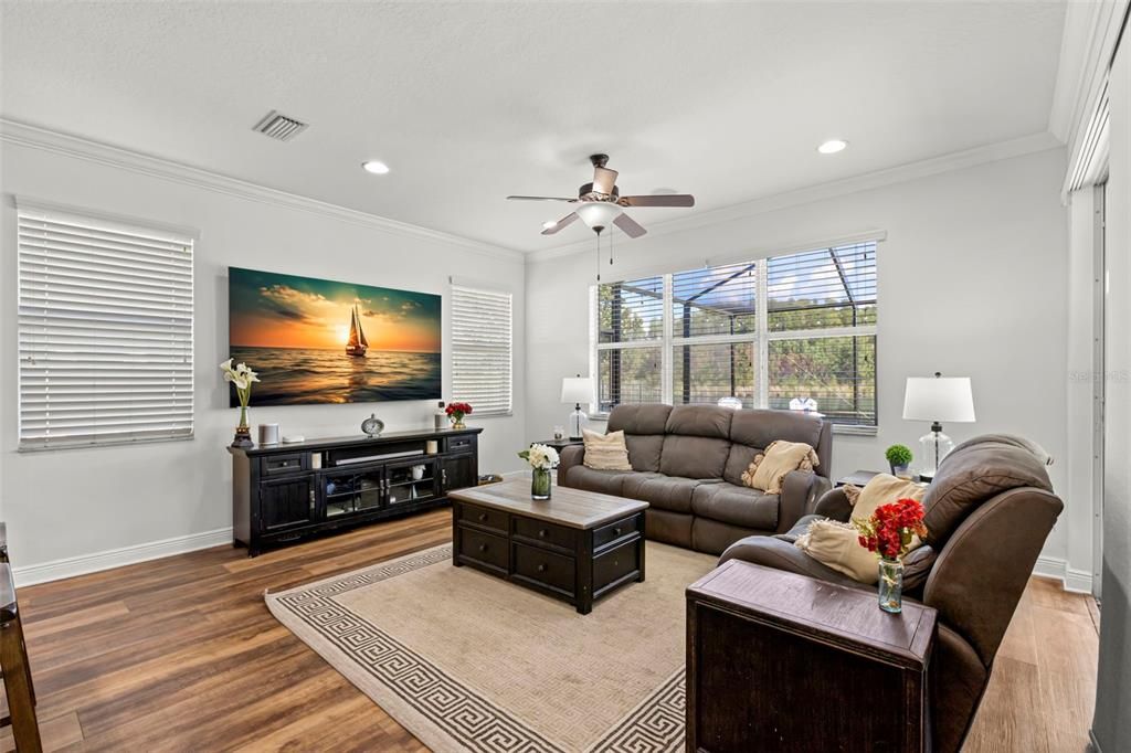 На продажу: $665,000 (5 спален, 4 ванн, 3374 Квадратных фут)