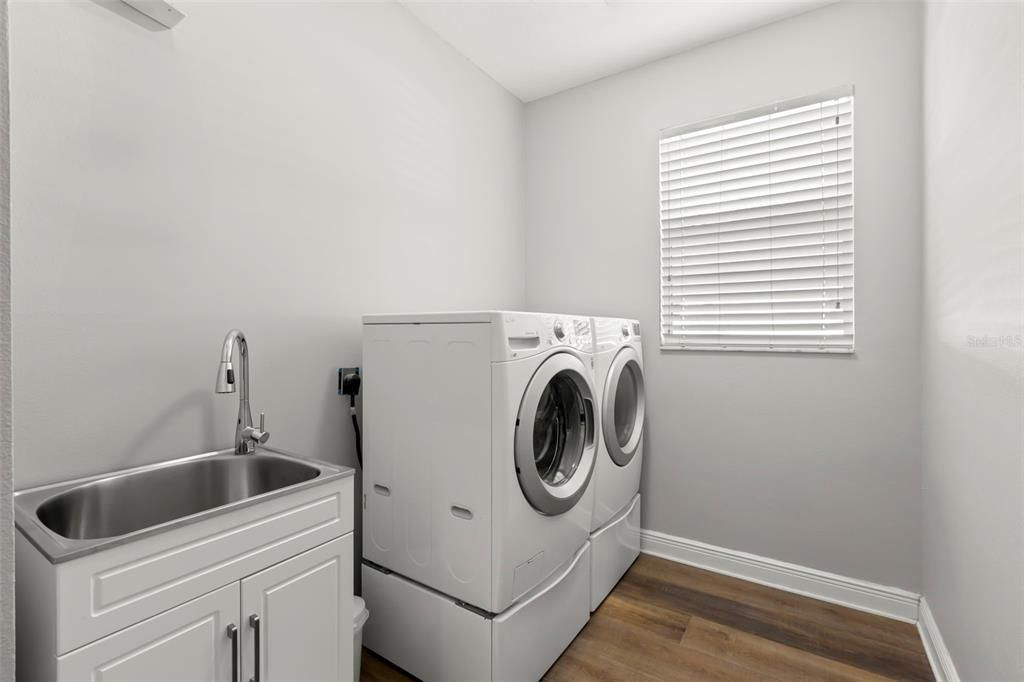 На продажу: $665,000 (5 спален, 4 ванн, 3374 Квадратных фут)