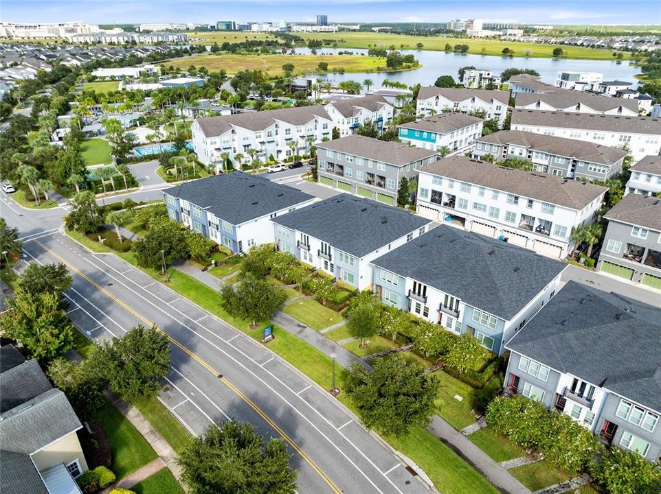 Active With Contract: $439,900 (2 beds, 2 baths, 1517 Square Feet)