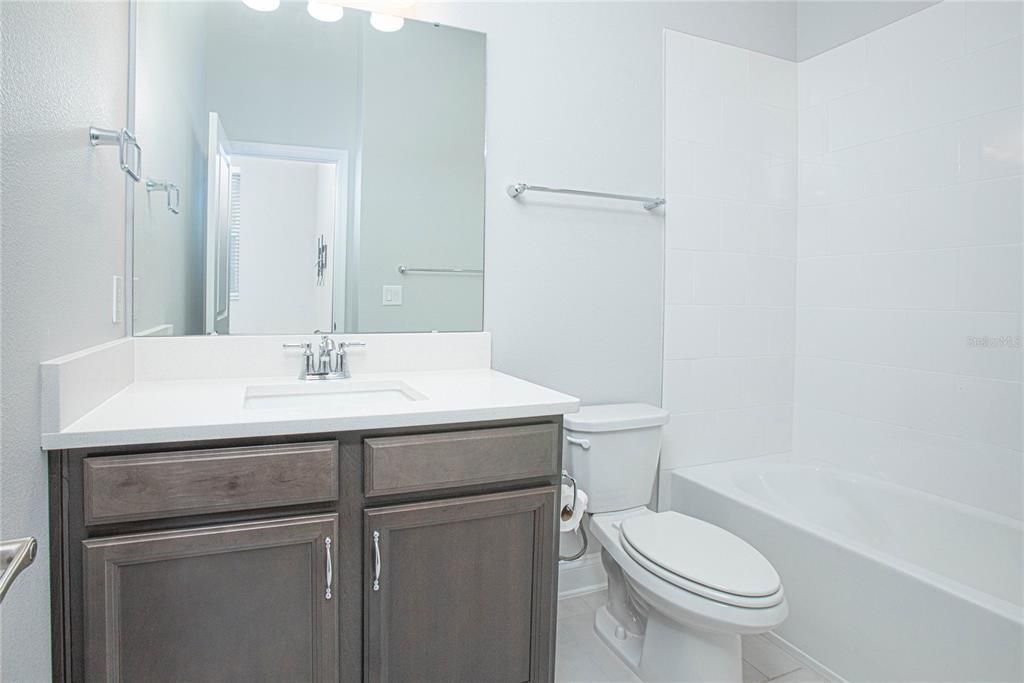 Active With Contract: $439,900 (2 beds, 2 baths, 1517 Square Feet)