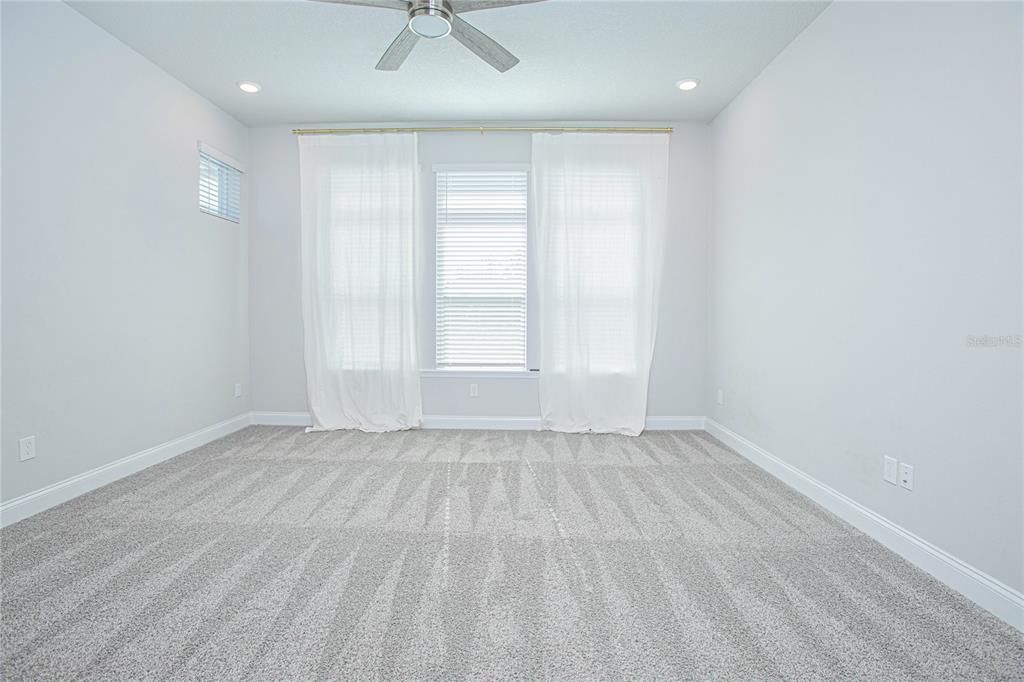 Active With Contract: $439,900 (2 beds, 2 baths, 1517 Square Feet)