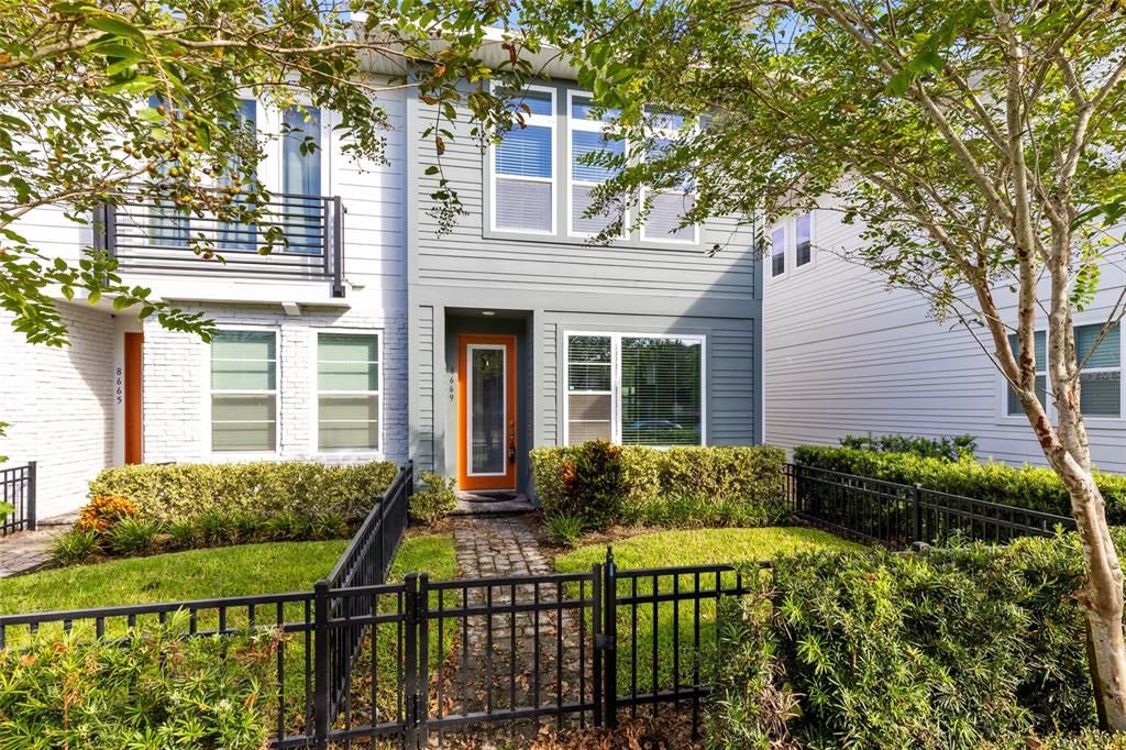 Active With Contract: $439,900 (2 beds, 2 baths, 1517 Square Feet)