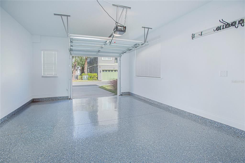 Active With Contract: $439,900 (2 beds, 2 baths, 1517 Square Feet)