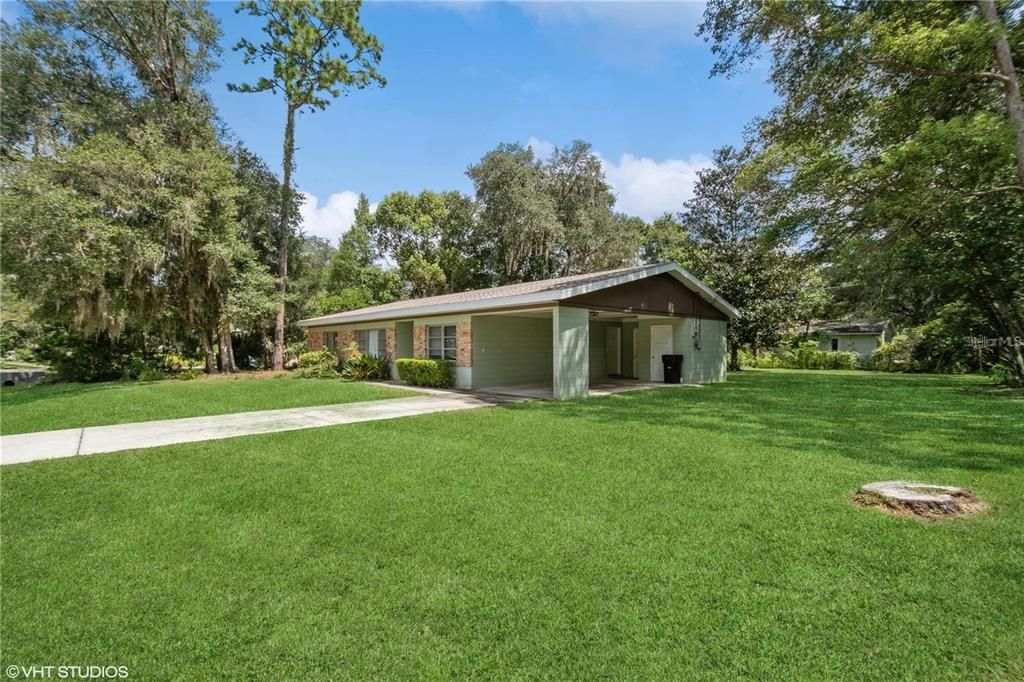 合同活跃: $1,950 (3 贝兹, 2 浴室, 1612 平方英尺)