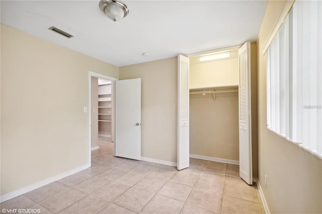 合同活跃: $1,950 (3 贝兹, 2 浴室, 1612 平方英尺)