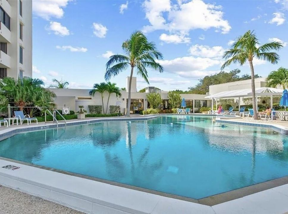 На продажу: $859,000 (2 спален, 2 ванн, 2606 Квадратных фут)