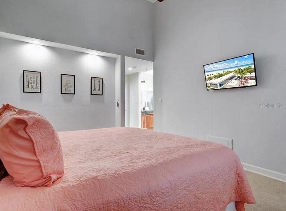 На продажу: $859,000 (2 спален, 2 ванн, 2606 Квадратных фут)