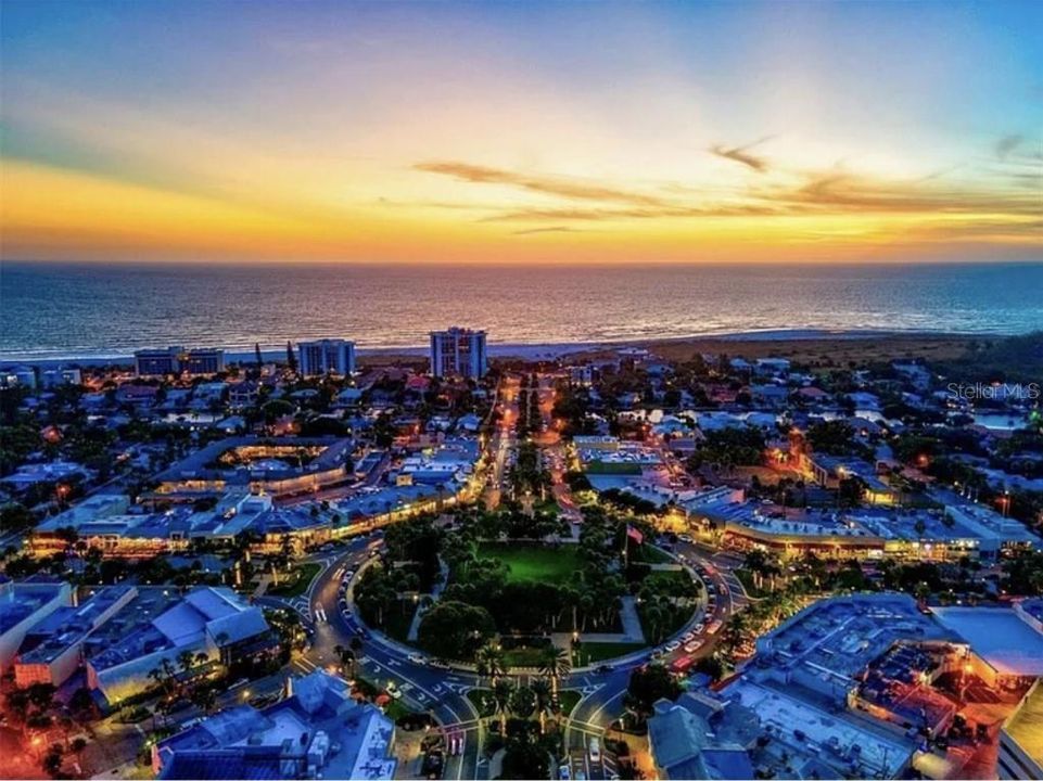 На продажу: $859,000 (2 спален, 2 ванн, 2606 Квадратных фут)