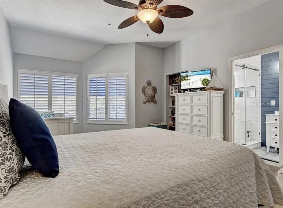 На продажу: $859,000 (2 спален, 2 ванн, 2606 Квадратных фут)