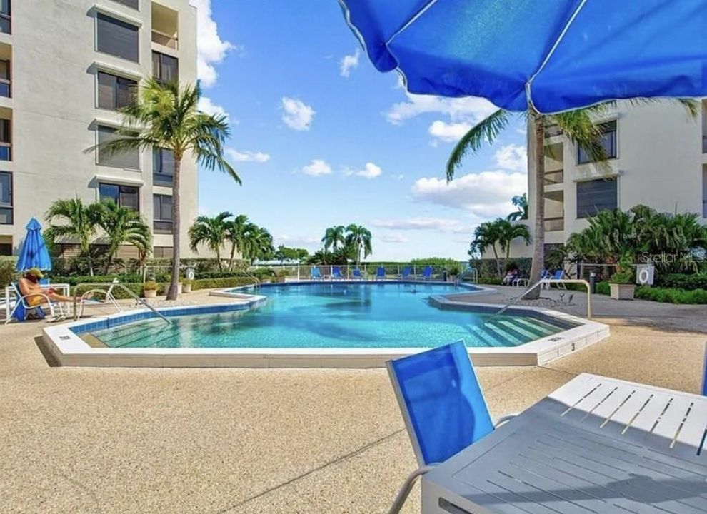 На продажу: $859,000 (2 спален, 2 ванн, 2606 Квадратных фут)