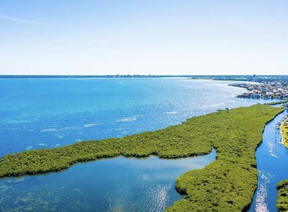 На продажу: $859,000 (2 спален, 2 ванн, 2606 Квадратных фут)