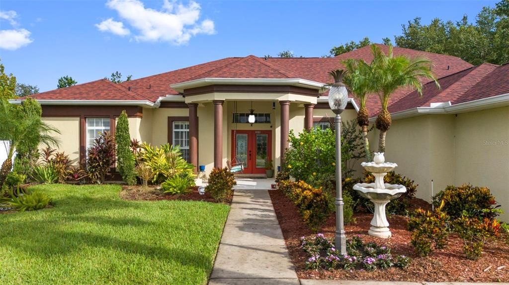 Activo con contrato: $699,000 (4 camas, 3 baños, 3097 Pies cuadrados)