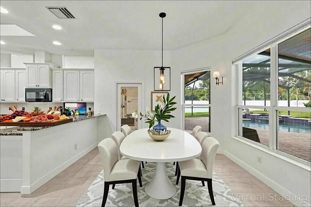 Activo con contrato: $699,000 (4 camas, 3 baños, 3097 Pies cuadrados)