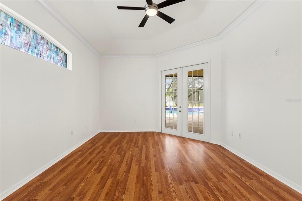 Activo con contrato: $699,000 (4 camas, 3 baños, 3097 Pies cuadrados)