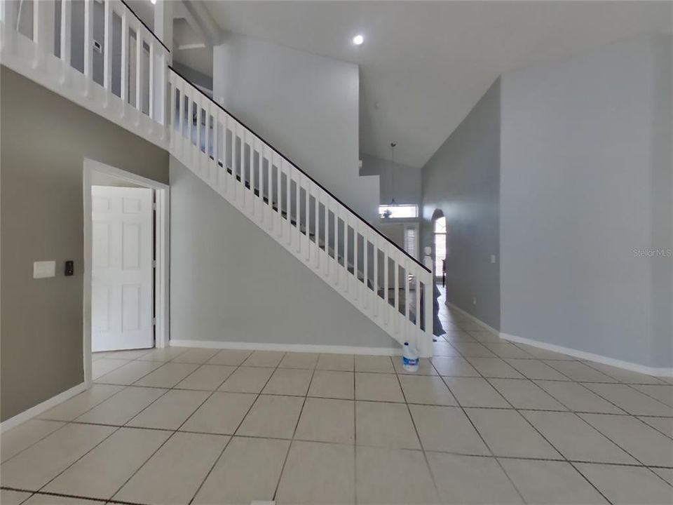 Active With Contract: $2,369 (3 beds, 2 baths, 1857 Square Feet)