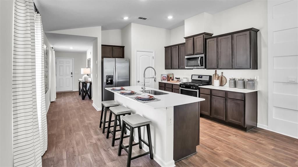 Active With Contract: $364,990 (3 beds, 2 baths, 1655 Square Feet)