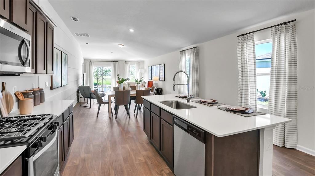 Active With Contract: $364,990 (3 beds, 2 baths, 1655 Square Feet)