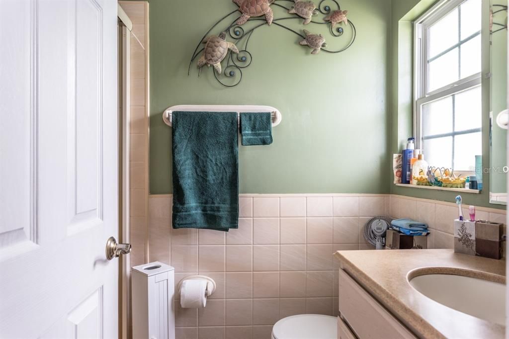 Под контрактом: $365,000 (2 спален, 2 ванн, 1276 Квадратных фут)