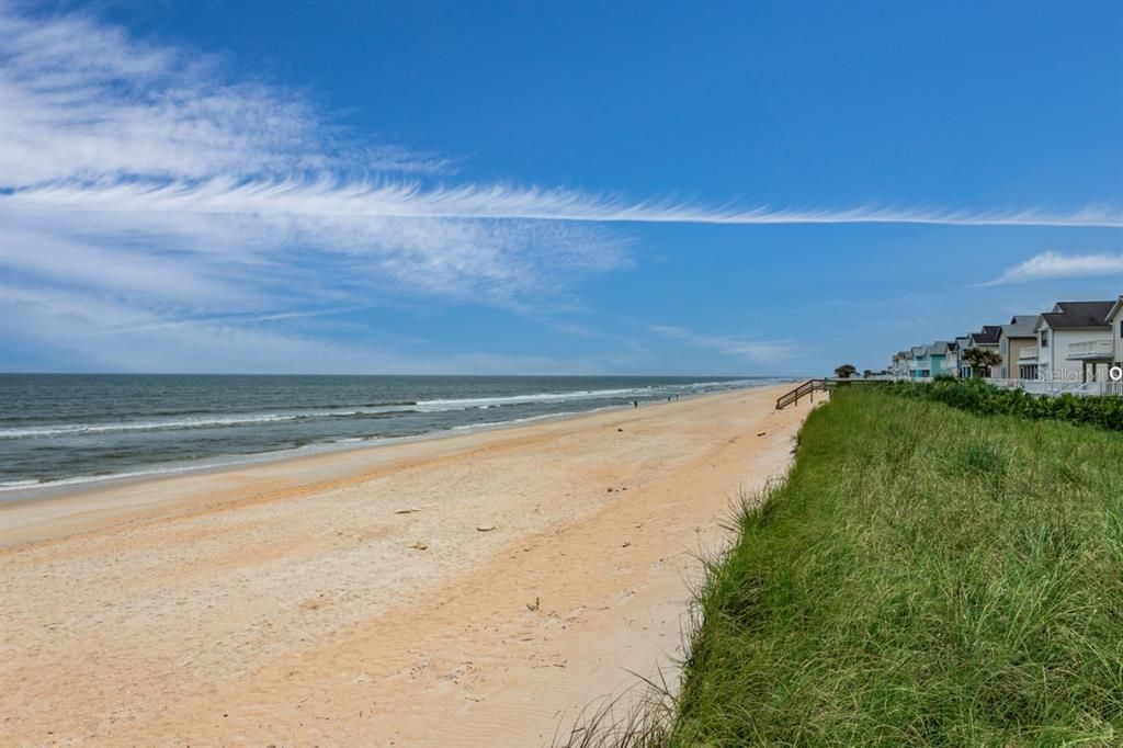 Под контрактом: $365,000 (2 спален, 2 ванн, 1276 Квадратных фут)